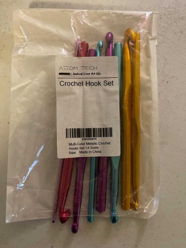 Photo 2 of 14 Sizes Crochet Hooks Set Multi-Color Metallic Plated, Tomorotec Art Aluminum Knitting Needles for Yarn Craft Set with Stitch Markers and Big Eye Needles
