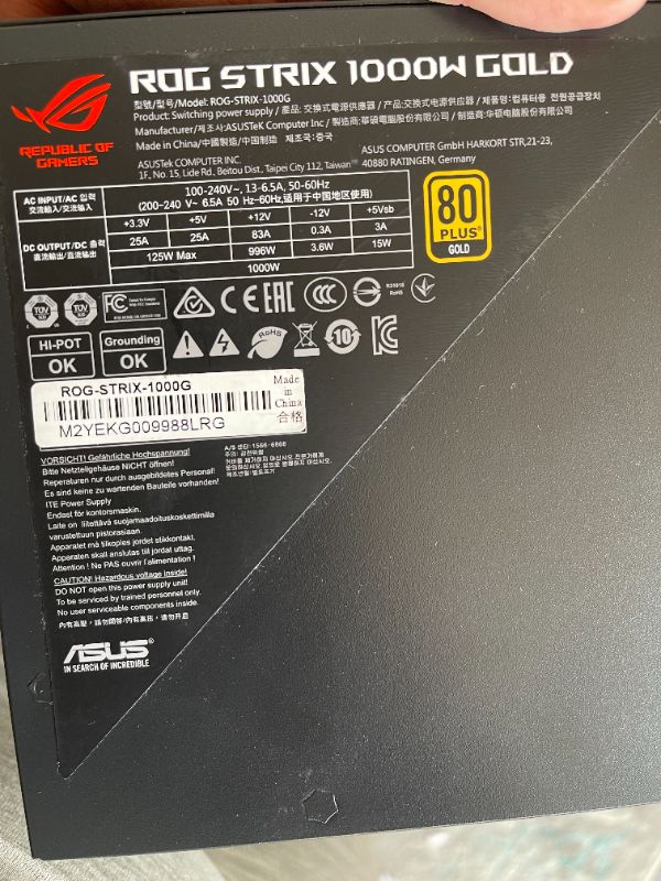 Photo 4 of ASUS ROG Strix 1000W Gold PSU, Power Supply (ROG heatsinks, Axial-tech Fan Design, Dual Ball Fan Bearings, 0dB Technology, 80 Plus Gold Certification, Fully Modular Cables, 