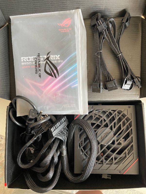 Photo 2 of ASUS ROG Strix 1000W Gold PSU, Power Supply (ROG heatsinks, Axial-tech Fan Design, Dual Ball Fan Bearings, 0dB Technology, 80 Plus Gold Certification, Fully Modular Cables, 