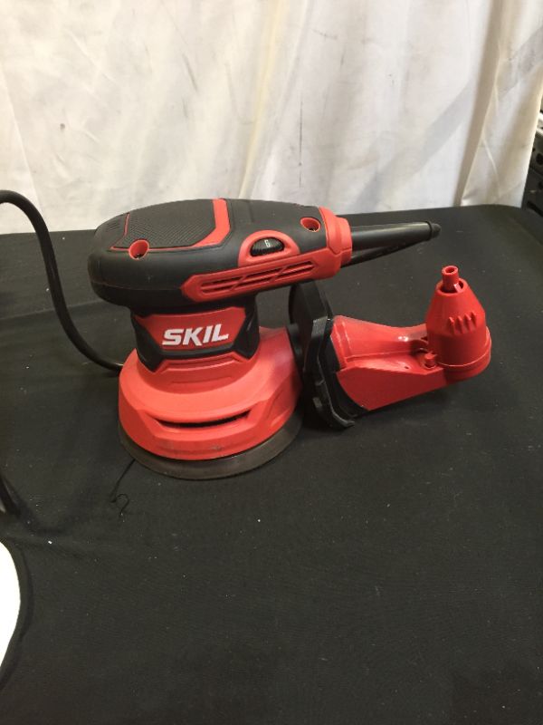 Photo 2 of SKIL 5” Random Orbital Sander with Cyclonic Dust Box 