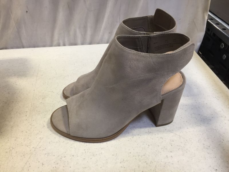 Photo 1 of Amazon Brand - 206 Collective Women's Tilly Ankle Boot
