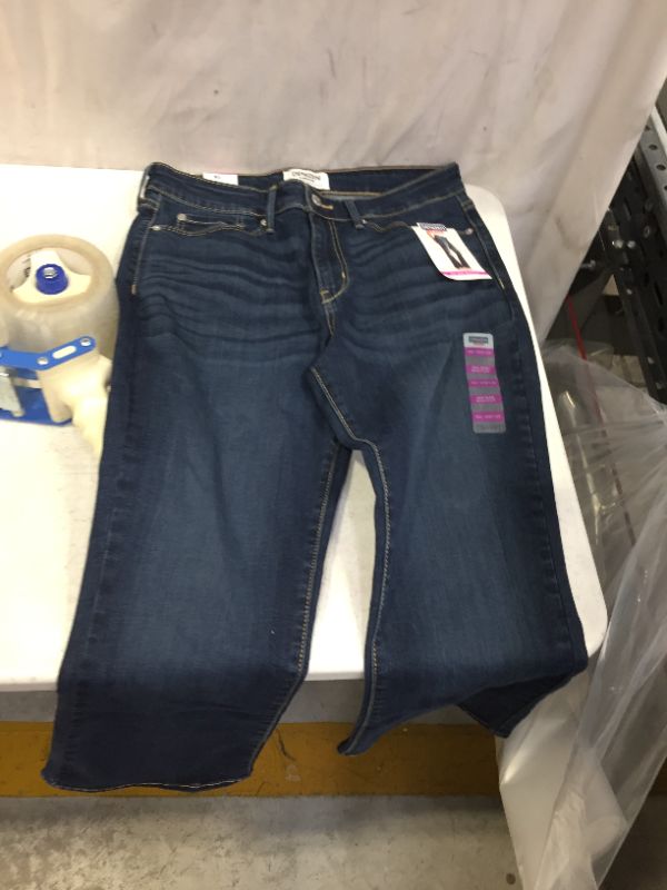 Photo 2 of Levi's denizen mid rise jeans