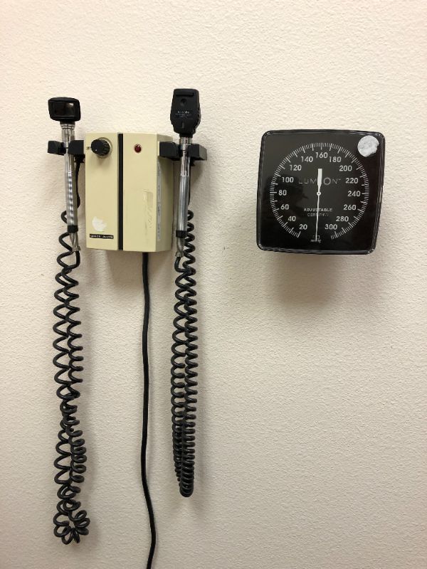 Photo 1 of welch allyn wall transformer 74710 and lume on adjustable wall blood pressure device 