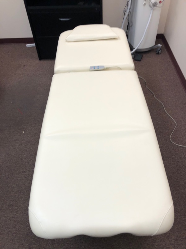 Photo 7 of Hilux Spa Electric Treatment Table for Facial or Massage by Skin Act (Beige)
