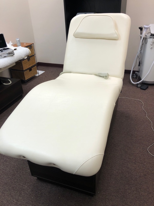 Photo 6 of Hilux Spa Electric Treatment Table for Facial or Massage by Skin Act (Beige)
