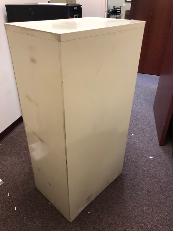 Photo 2 of 4 Drawer Metal Filing Cabinet - 52 inches tall