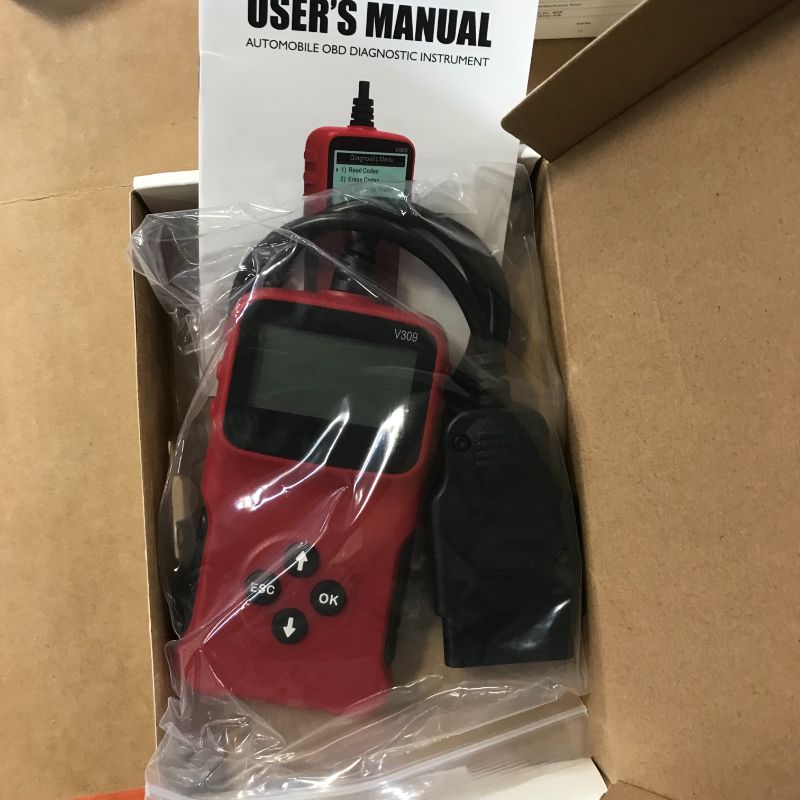 Photo 2 of  Universal OBDII Diagnostic Tool Scanner Code Reader Car Code Scan for All 1996 and Newer OBDII Compliant Vehicles V309