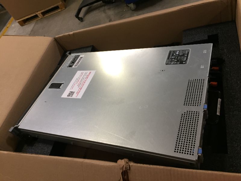 Photo 3 of Dell PowerEdge R710 (E02S) 2.8Ghz Quad Core Server
