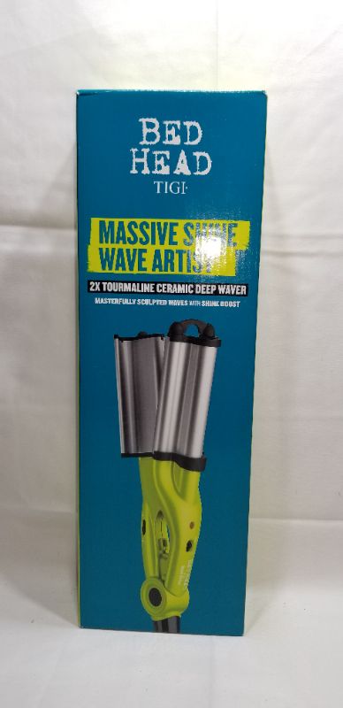 Photo 2 of Bed Head Wave Artist Ceramic Deep Hair Waver for Beachy Waves, Green