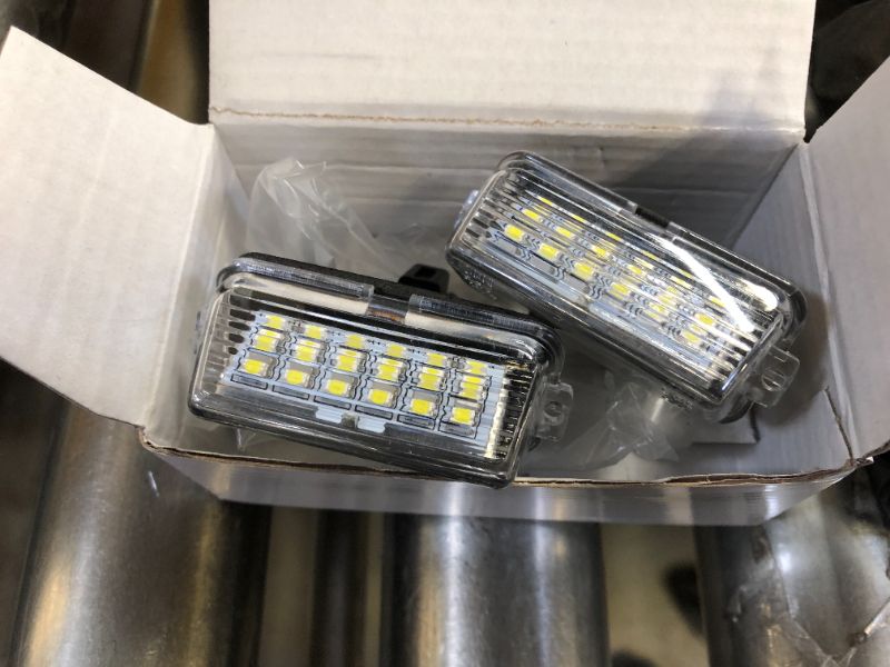 Photo 1 of case of 23 toyota camry 2013 led license plate lights