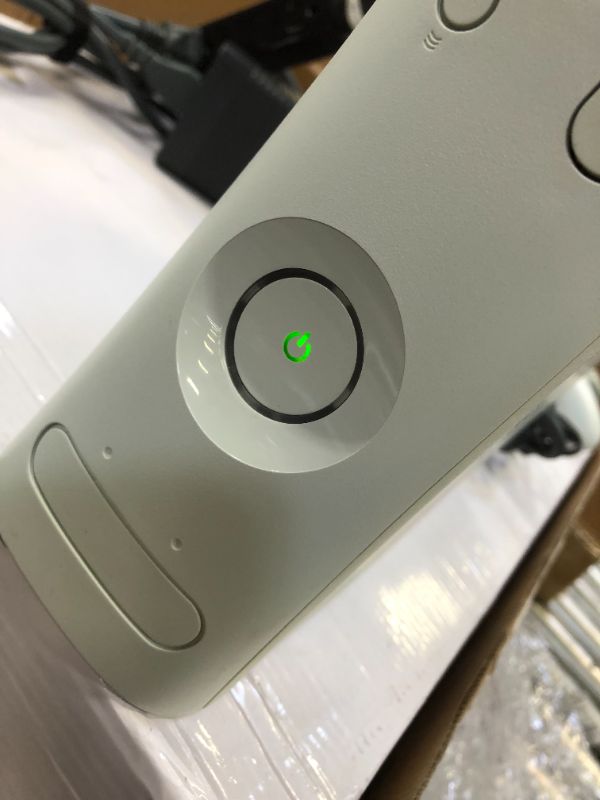 Photo 2 of Microsoft Xbox 360 20GB Console White (UNABLE TO TEST, PERFECT CONDITION, DISCOLORATION ON ITEM FROM AGE)