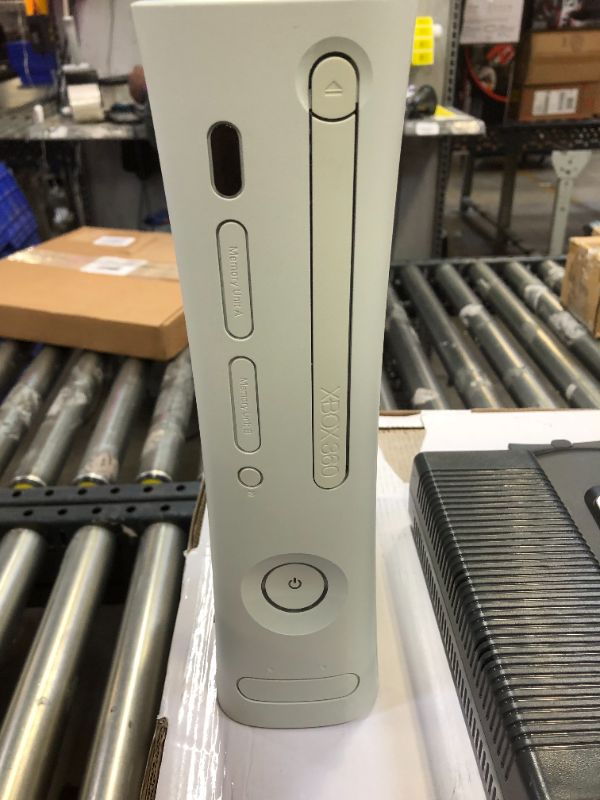 Photo 5 of Microsoft Xbox 360 20GB Console White (UNABLE TO TEST, PERFECT CONDITION, DISCOLORATION ON ITEM FROM AGE)