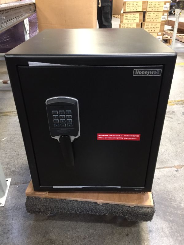 Photo 3 of honeywell Security Safe with Electronic Lock