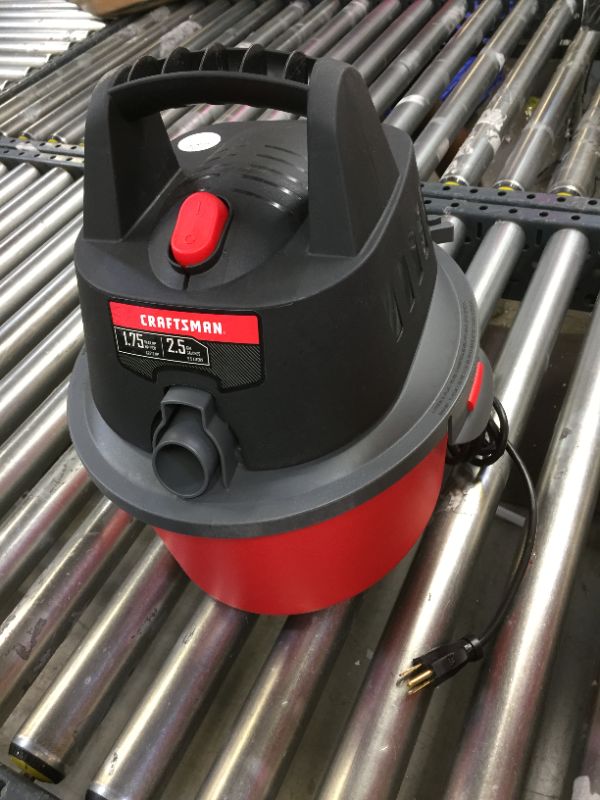 Photo 2 of Craftsman 2.5 gal. Corded Wet/Dry Vacuum 3 amps 120 volt 1.75 hp