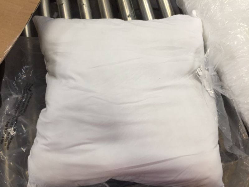 Photo 1 of 2 Pk generic pillows 