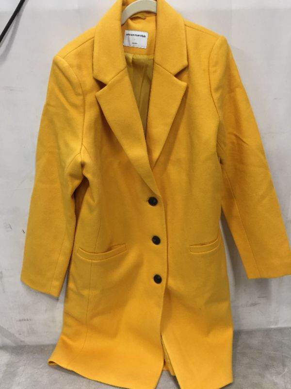 Photo 1 of Amazon Essentials Women's Oversized Plush Button-Front Coat XLARGE
