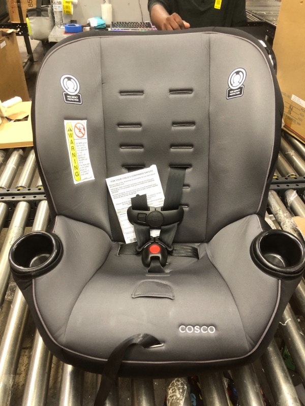 Photo 2 of Cosco Apt 50 Convertible Car Seat (Black Arrows)