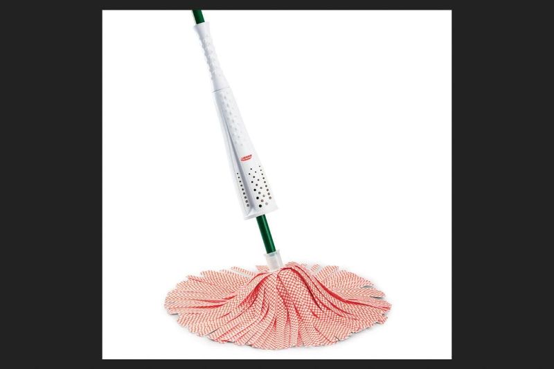 Photo 1 of  Libman Wonder Mop AND Mop Heads 