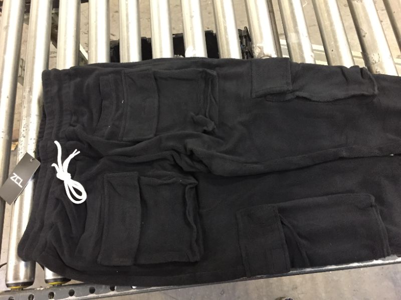 Photo 2 of ZCL multi pocket fleece pants size small black three pack