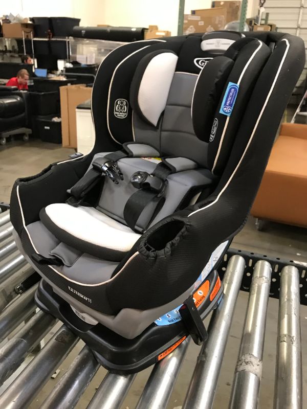Photo 3 of Graco - Extend2Fit Convertible Car Seat - Gotham