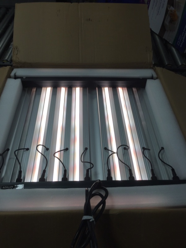 Photo 1 of  Grow Light ------AMAGE TO SOME LIGHTS ON ITEM