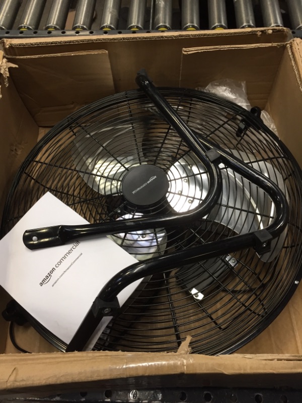 Photo 4 of AmazonCommercial 18-Inch High Velocity Industrial Fan
