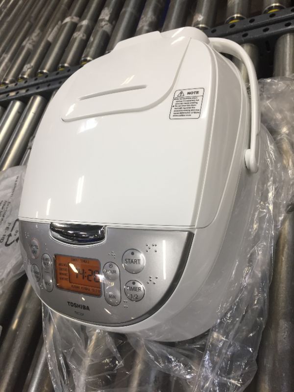 Photo 1 of Toshiba Electric Rice Cooker White TRCS01 Amazon Refurbished
