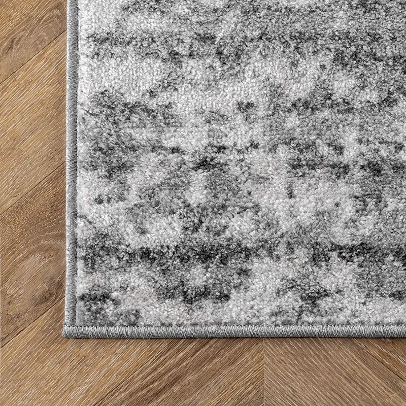 Photo 1 of "Smoky" Area Rug 2' x 3'
Color: Grey / Style: BDSMO8A