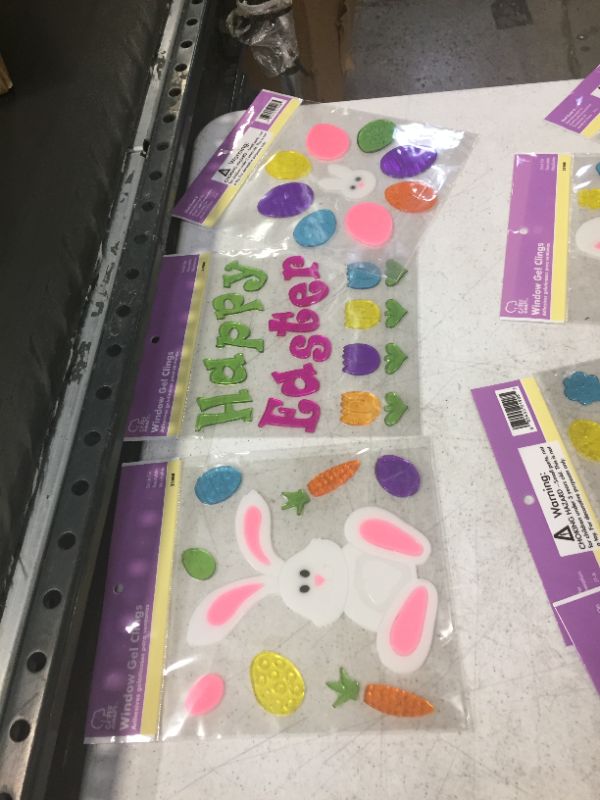 Photo 1 of 7 pcs Easter variety window gel clings
