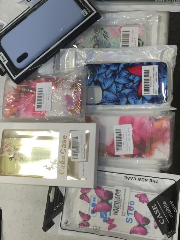Photo 4 of miscellaneous phone case bundle