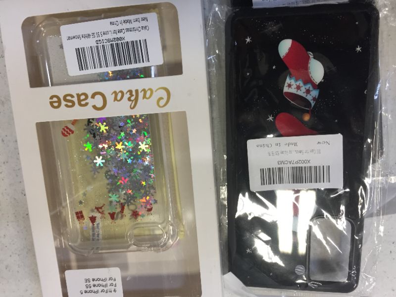 Photo 2 of Christmas holiday phone case bundle