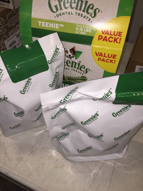 Photo 2 of Greenies Original Teenie Natural Dental Dog Treats (5-15 lb. Dogs) 130PCS
