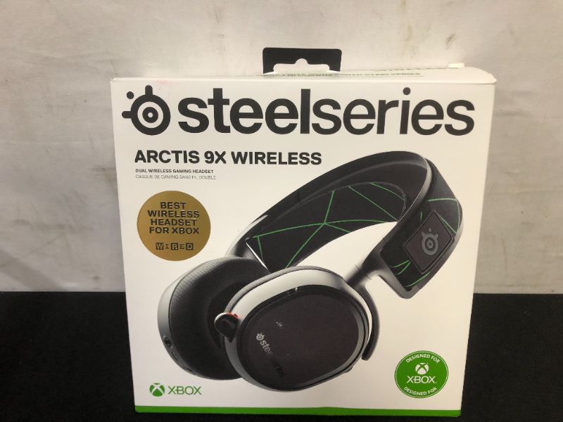 Photo 1 of SteelSeries Arctis 9x Black Wireless Headset for Xbox One
