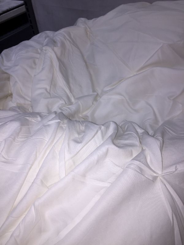 Photo 3 of 102 x 90 off white comforter