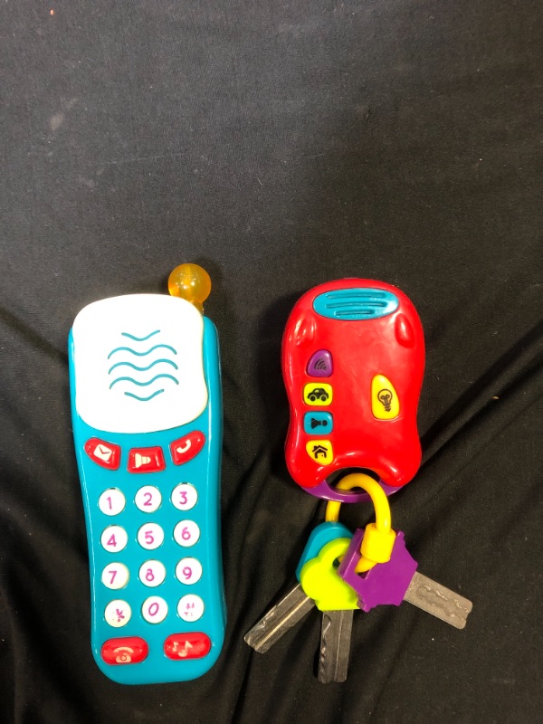 Photo 1 of Battat Combo Set - Light & Sound Phone + Keys - Toddlers Ages 0+ (2 Piece)
