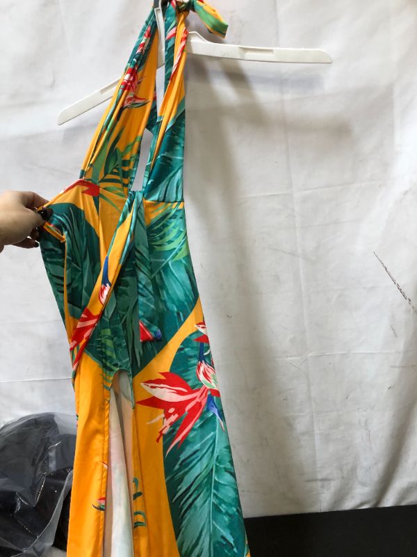 Photo 1 of FLORAL MAXI DRESS LOOKS LIKE XS