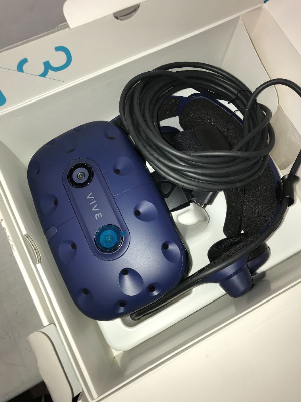 Photo 8 of HTC VIVE Pro Virtual Reality System