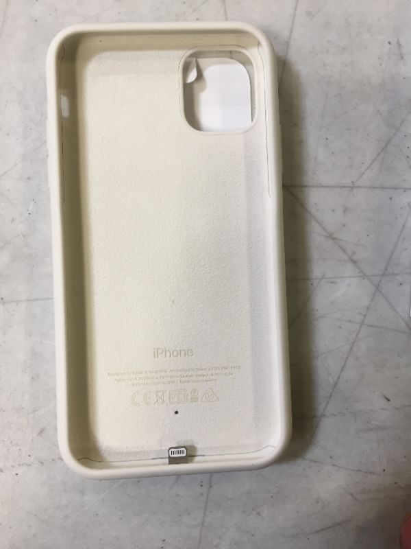 Photo 2 of Apple Smart Battery Case with Wireless Charging (for iPhone 11) - White 
