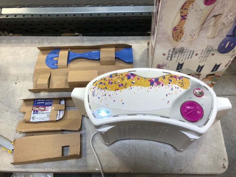 Photo 1 of Easy Bake Ultimate Oven  