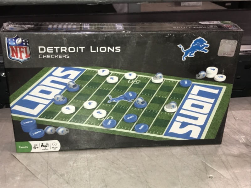 Photo 2 of Detroit Lions Game - Checkers Board Game



MASTERPIECES
Detroit Lions Game - Checkers Board Game