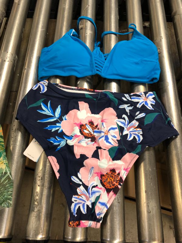 Photo 1 of CUPSHE 2 PIECE BIKINI MEDIUM