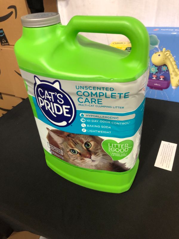 Photo 2 of Cat's Pride Complete Care Unscented Multi-Cat Clumping Clay Litter, 10-lb jug