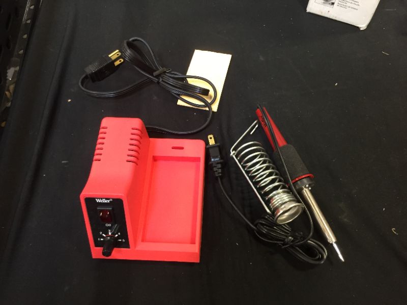 Photo 1 of Weller 40-Watt Soldering Station And Pencil