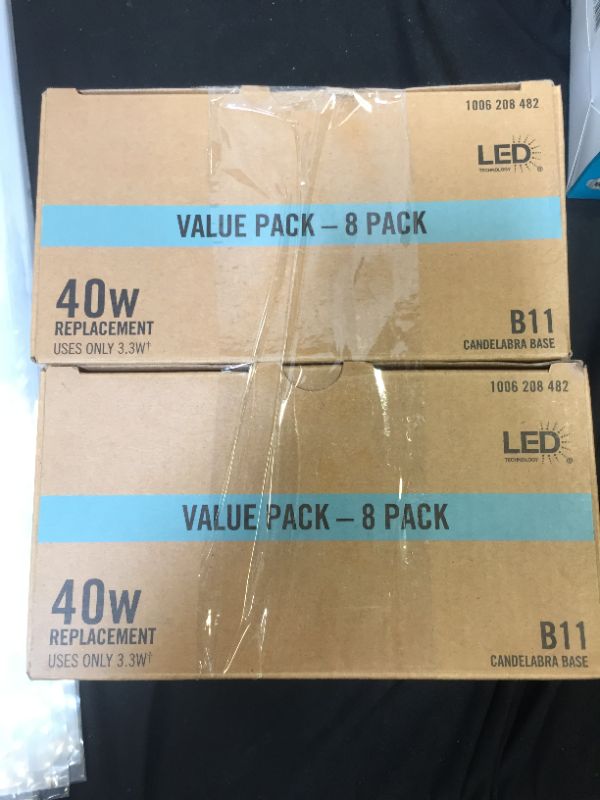 Photo 2 of 2pck - 40w Replacement B11 LED light bulb DAYLIGHT 8pck