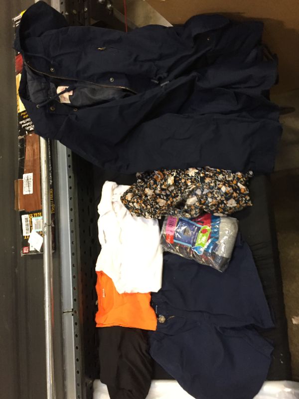Photo 1 of Miscellaneous clothing, various sizes 