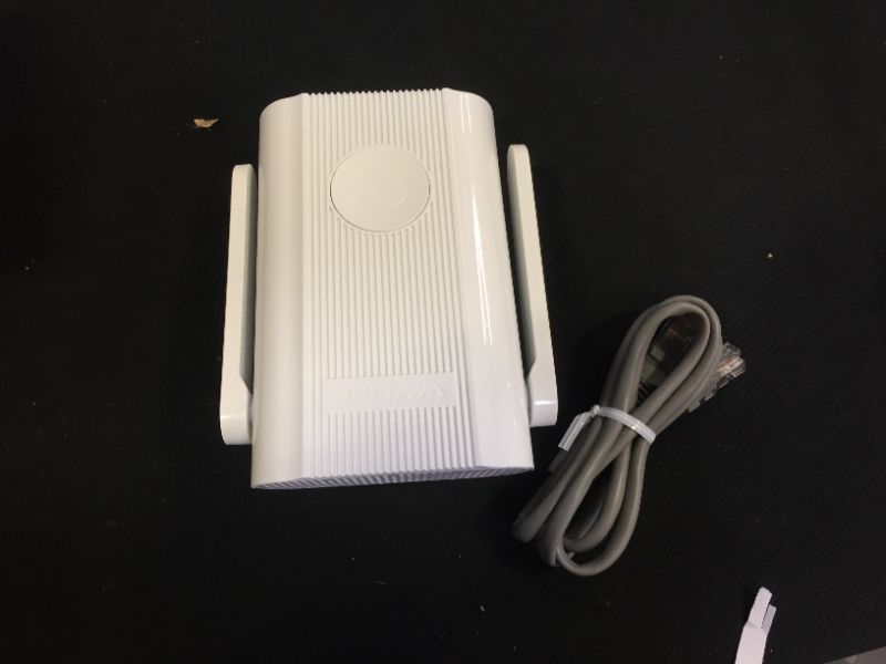 Photo 1 of generic wavlink Wi-Fi extender 