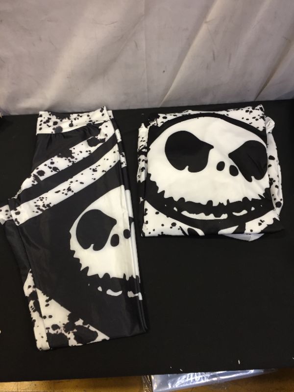 Photo 1 of JACK SKELLINGTON SET HOODIE AND LEGGINGS
SIZE 2XL