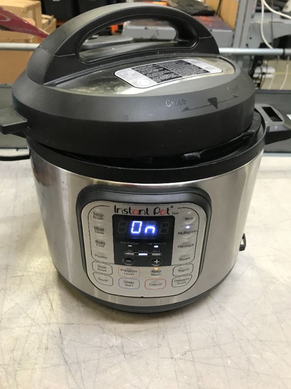 Photo 2 of 6 qt. Stainless Steel Electric Pressure Cooker (ITEM IS DIRTY/HAS STAINS)
