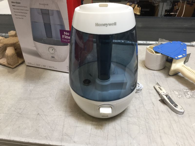 Photo 4 of Honeywell Cool Mist Ultrasonic Humidifier