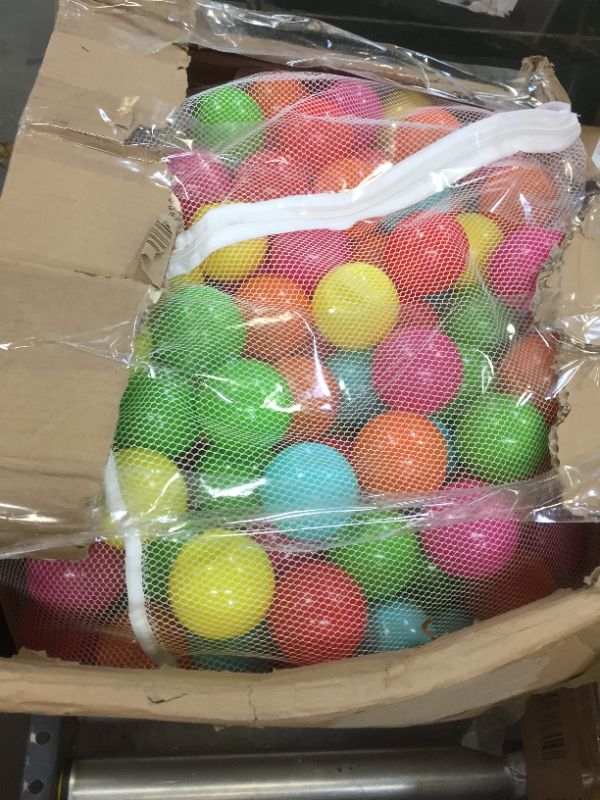 Photo 1 of BalanceFrom 23Inch Phthalate Free BPA Free NonToxic crush Proof Play Balls Pit Balls 6 Bright col